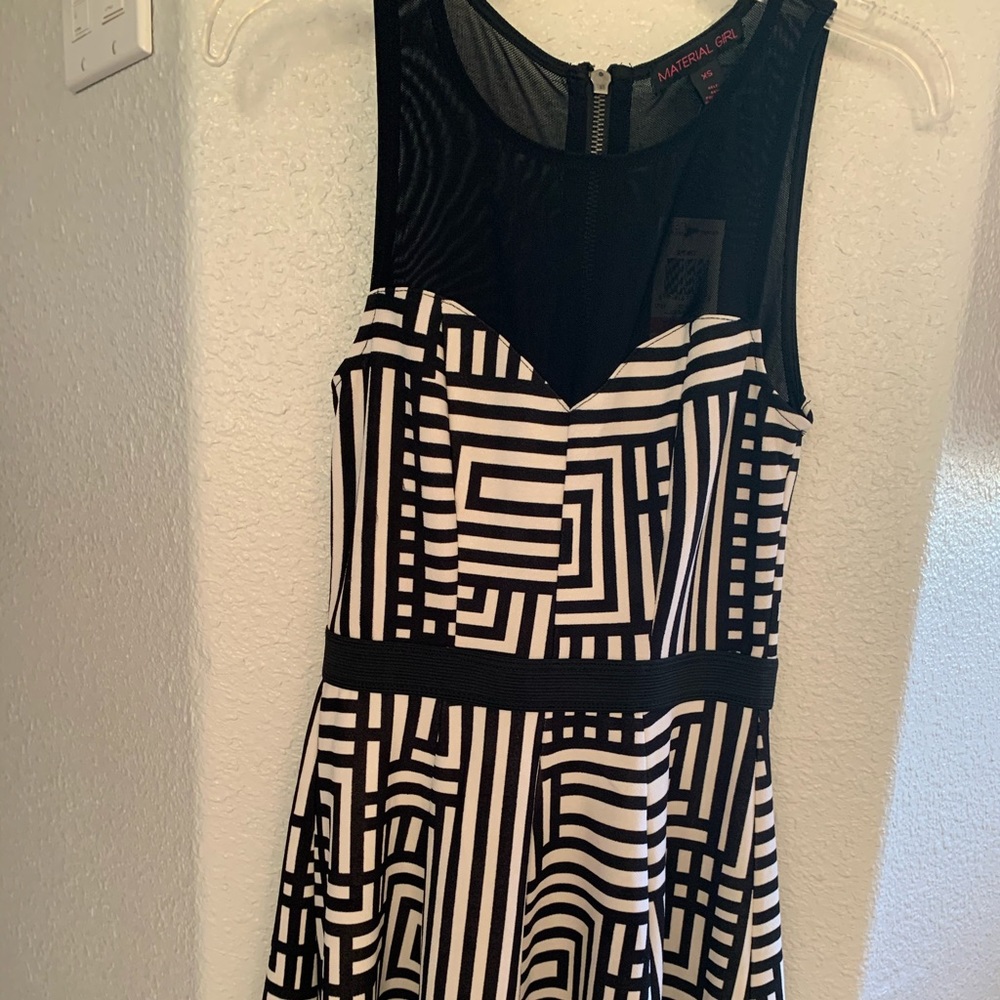Material Girl Dress 🖤🤍